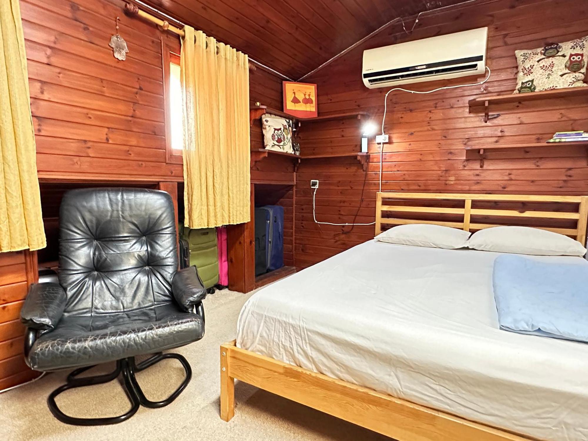 Cosy Near Idc & Center-